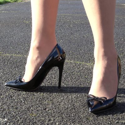 bow front high heel shoes