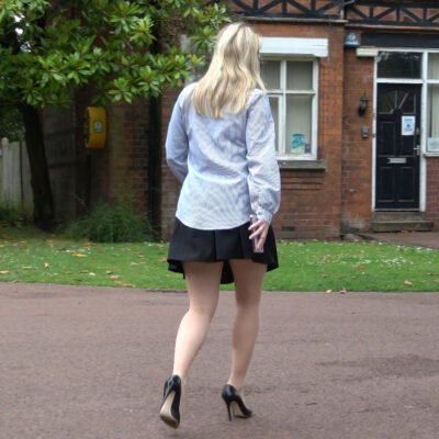 the clack of her stiletto