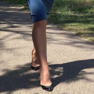she wears heels - stunning