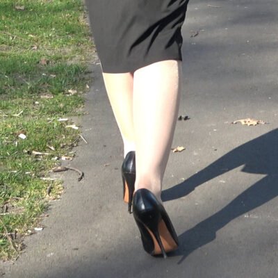Her Marilyn Heel slips