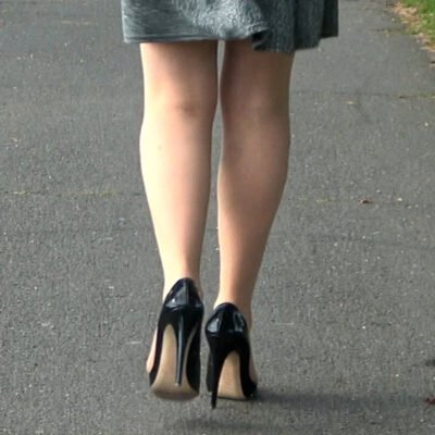 her high heel : see it, hear it, feel it !