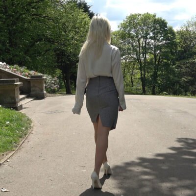 Her white shoe - so glorious